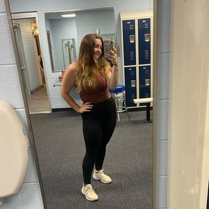 Meet your Posher, Madison